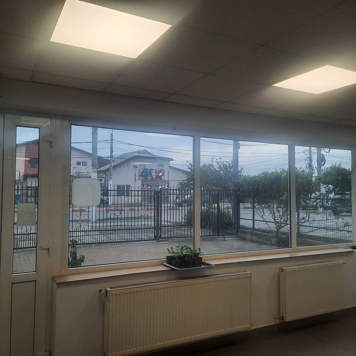 350mp Spațiu Comercial + Parcare & Copertină, Voluntari