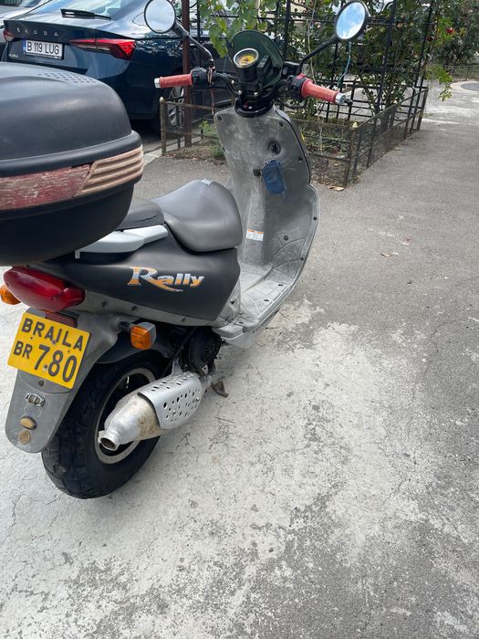 Moto scuter Hyosung Rally