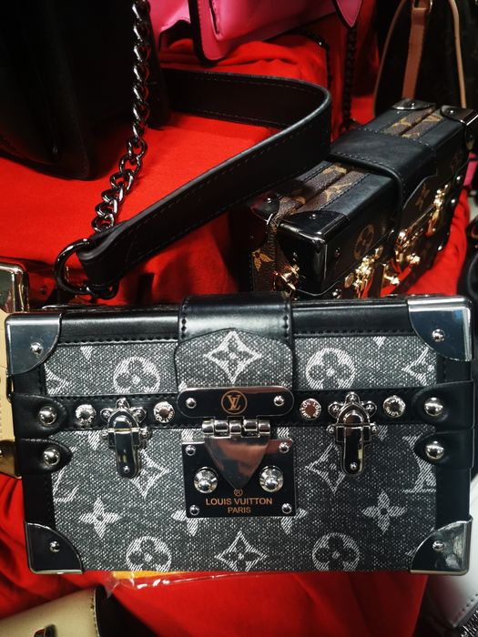 Louis Vuitton чанта