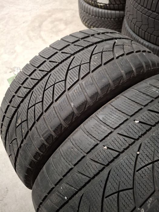 2 Anvelopele de iarnă 225  50 r17  Winter