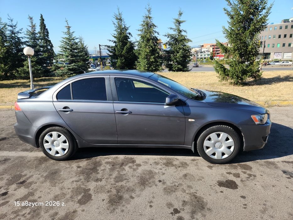 Продавам Mitsubishi Lancer 1.5 с газ