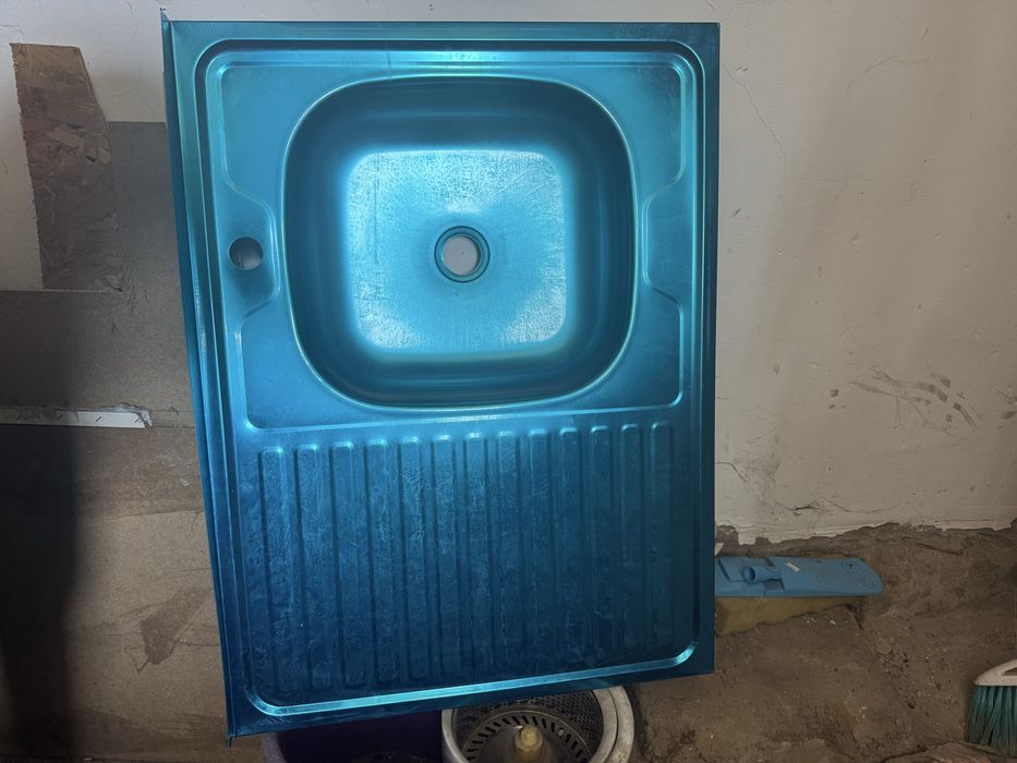 Кухонная мойка Домино накладная серая