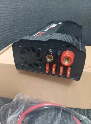 Инвертор NDDI POWER 1500 W преобразувател на напрежение 12 V към 230 V