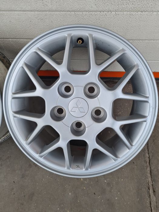 Оригинални джанти за МИТСУБИШИ MITSUBISHI R15 5x114.3 ET46 6J