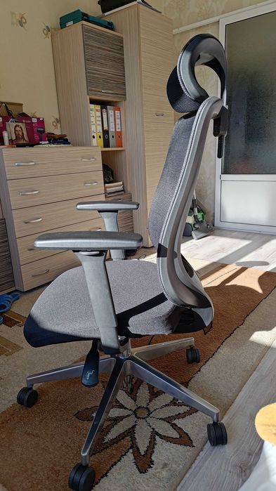 Нов ергономичен офис стол Chairpro 1000H неразопакован 150 евро
