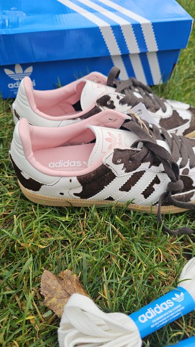 Aadidas samba cow print size 37 true to size