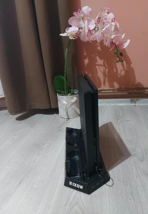 Stand Răcire și Încărcare Manete Playstation 4 Slim și Phat