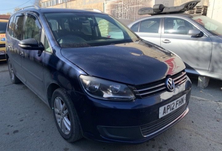 Продаваме на части фолксваген Туран  1.6д 105кс. Vw touran 1.6d 105hp.