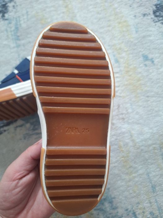Tenesi Zara bebe