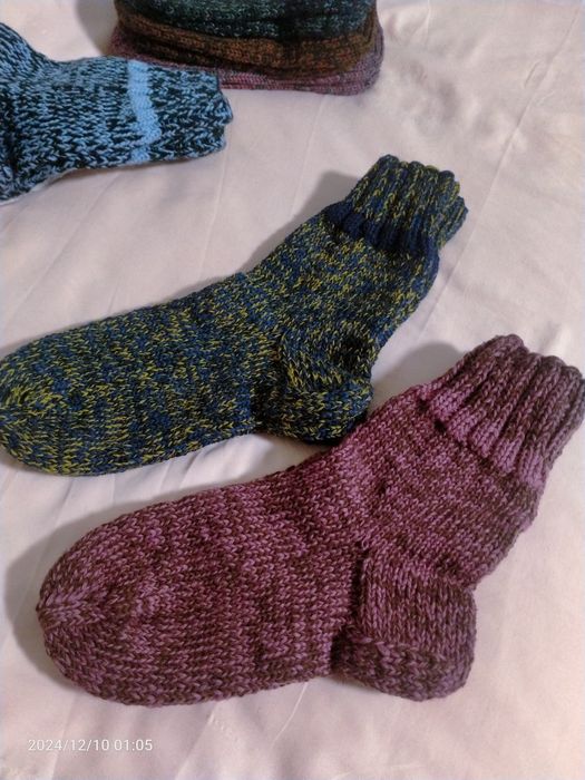 Продам  вязаные  носки