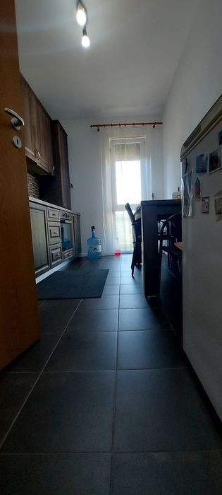 Bloc nou, curte, parcare, Bucovina Torontal