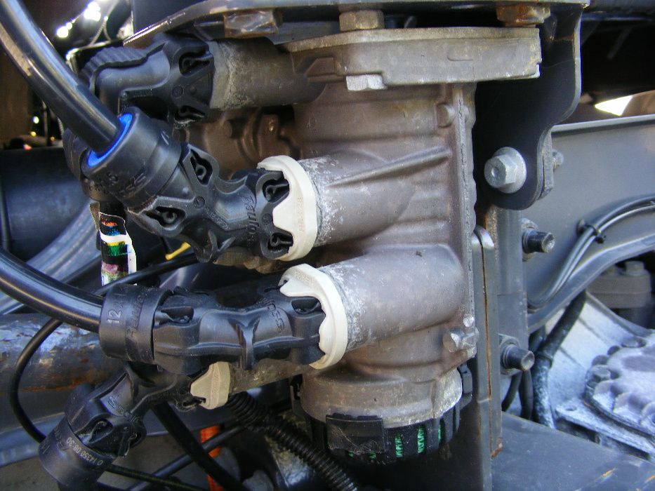 Supapa comanda vagon Volvo E6 dezmembrari Volvo E6