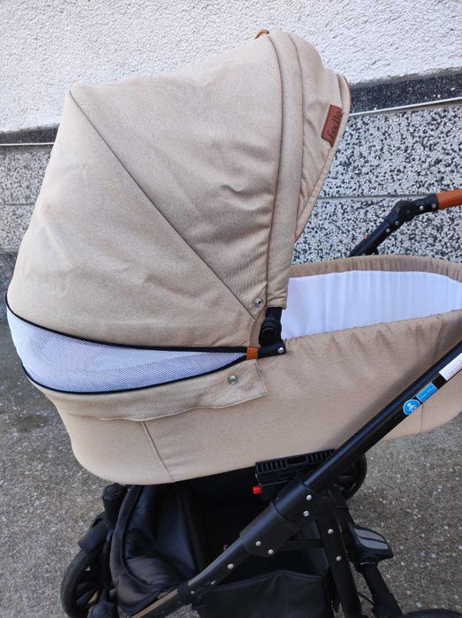 Бебешка количка Fortte 3 в 1