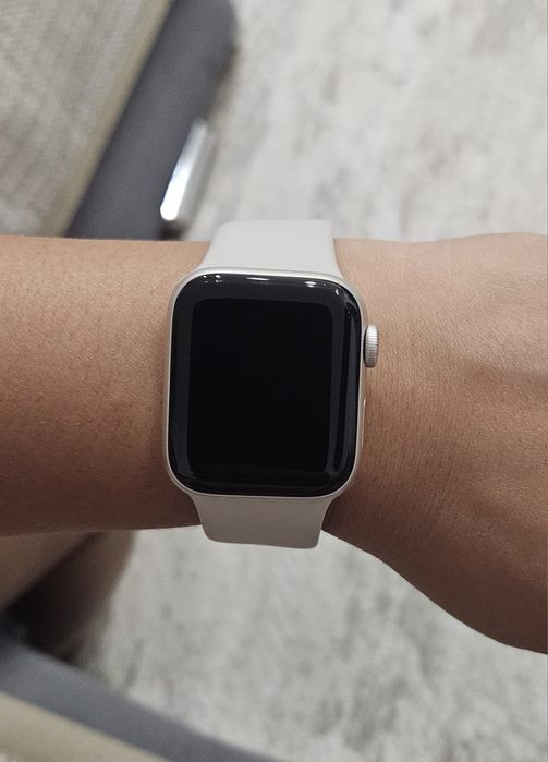 Часы Apple Watch SE 2 - поколения