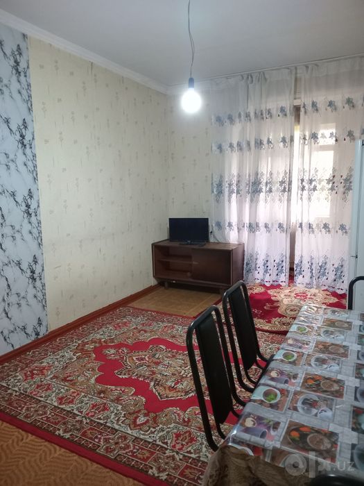 O’zimni uyimni Chilonzor 8 kvartalda ijaraga beraman. 2 xona 4 etaj.