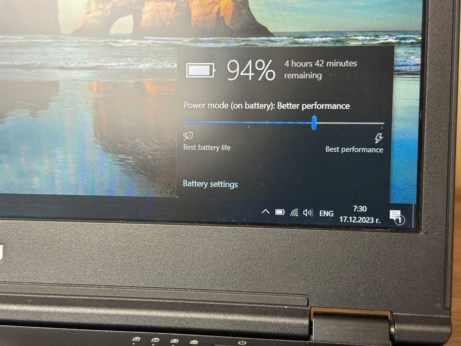 Лаптоп FUJITSU LIFEBOOK U747 14" i5-6200U/ 8GB/ 256GB SSD/14" FullHD