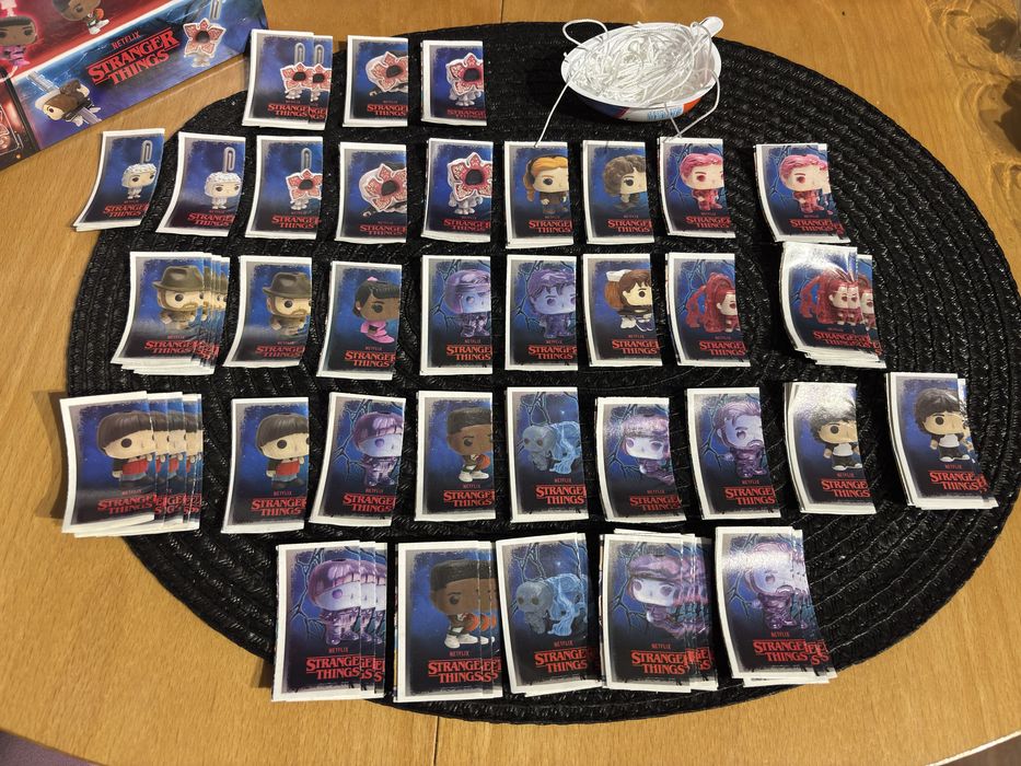 Фигурки Kinder Joy Stranger Things, Will, Еди, Майк, цялата колекция