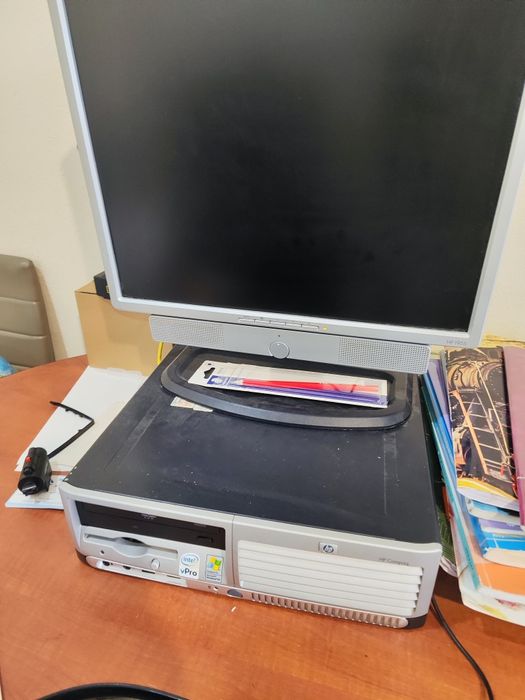 Компютър HP в перфектно  състояние + Скенер UMAX
