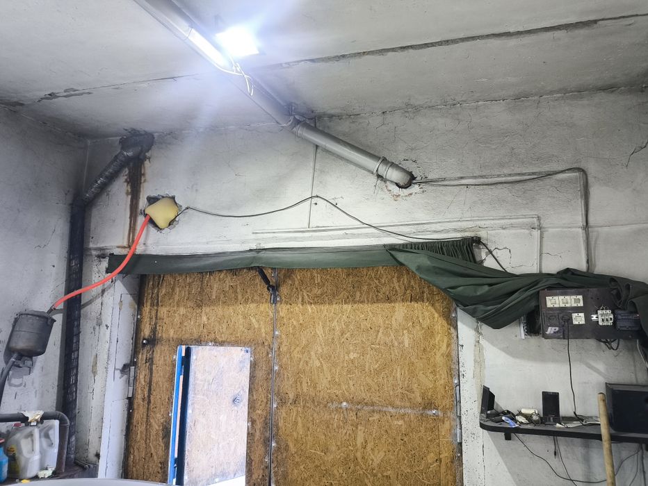 Гараж возле травмпарка