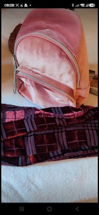 Rucsac roz trandafiriu, mărime mare, catifea, model rar