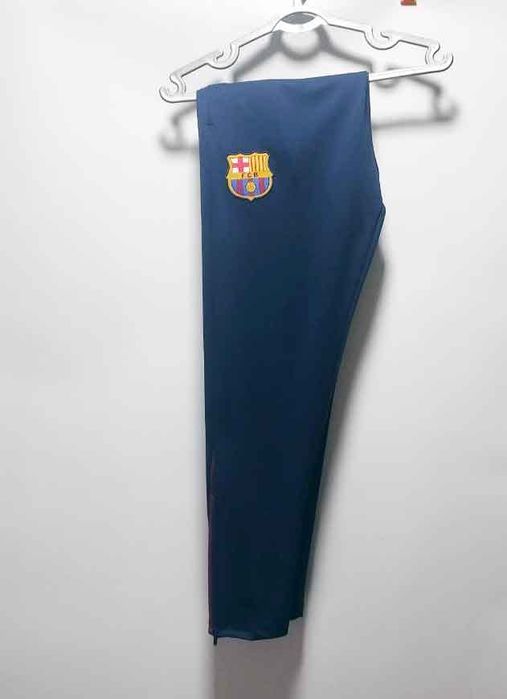 Спортивное трико FC Barcelona. Размер М. Новое