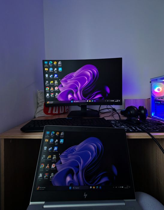 Монитор Samsung 22-инчов с HDMI кабел