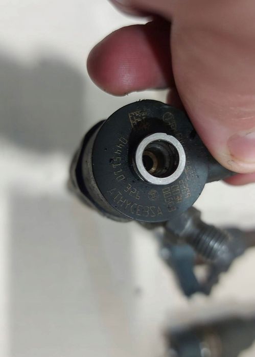 Injector Opel Meriva 1.3 CDTI 0445110326