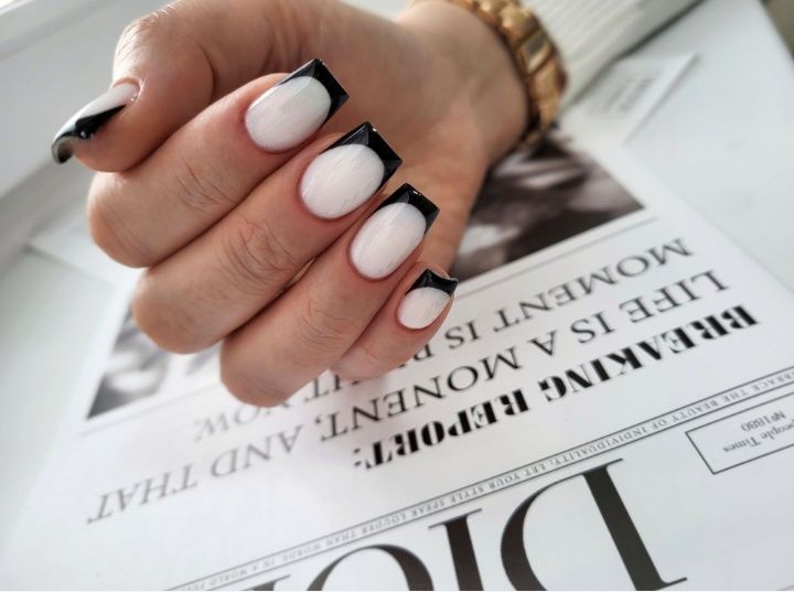 Акция Маникюр педикюр наращивание ногтей