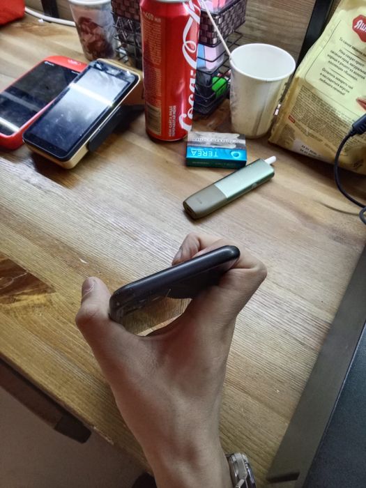 Продам iphone 11