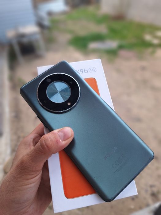 Продам Honor x9b на 8/256 Гб.