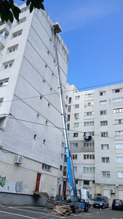 închiriere lift exterior
