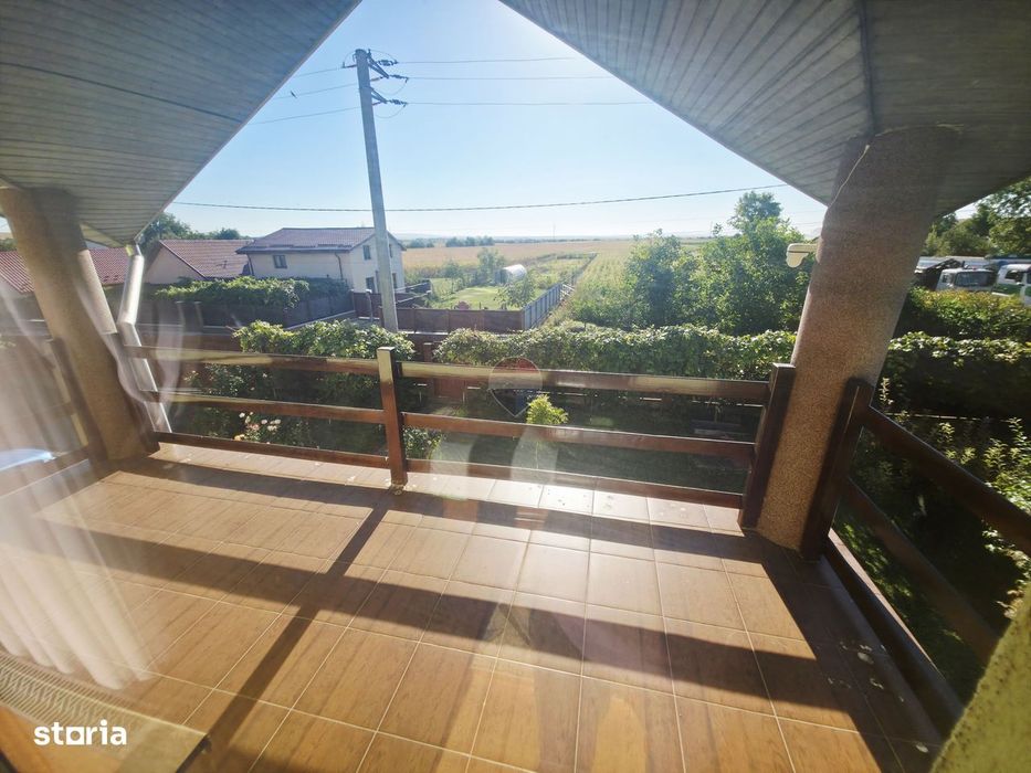 Casă / Vilă cu 5 camere de vânzare
