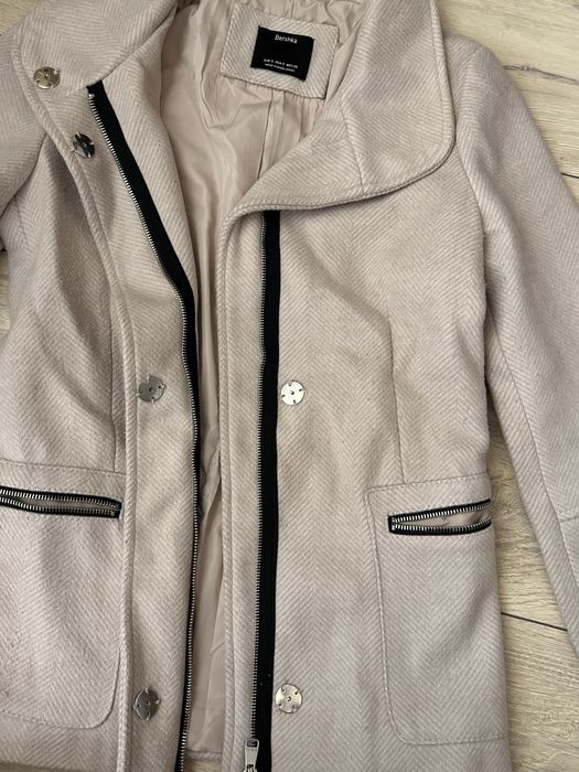 Дамско палто Bershka