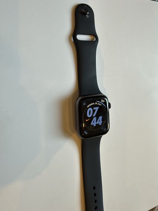 iPhone 12Pro, 128GB, Pacific blue. Apple Watch 5