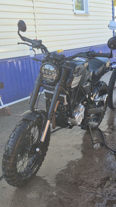 Scrambler 250 400km пробег новый