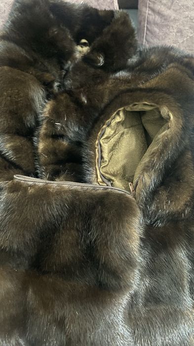 Продам норковую шубу