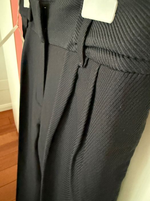 Pantaloni NOI, negri eleganți, M