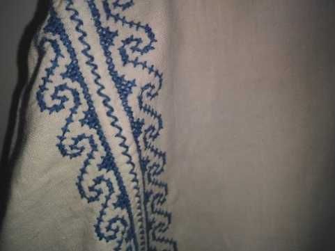 Camasa / ie populara integral lucrata manual, pe panza tesuta manual