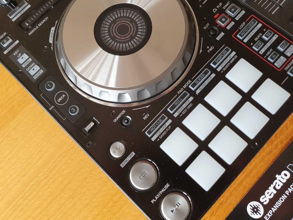 Pioneer DDJ-SX3 DJ контролер + hard case + DECKSAVER