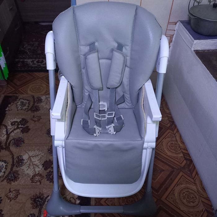 Продам стул для кормления Teknum