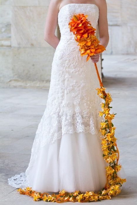 Vand rochie de mireasa sirena dantela cu trena mica