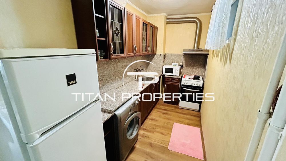 Дава се под наем Двустаен апартамент в Бургас, Зорница - 54 кв.м за 306 € - Снимка #2