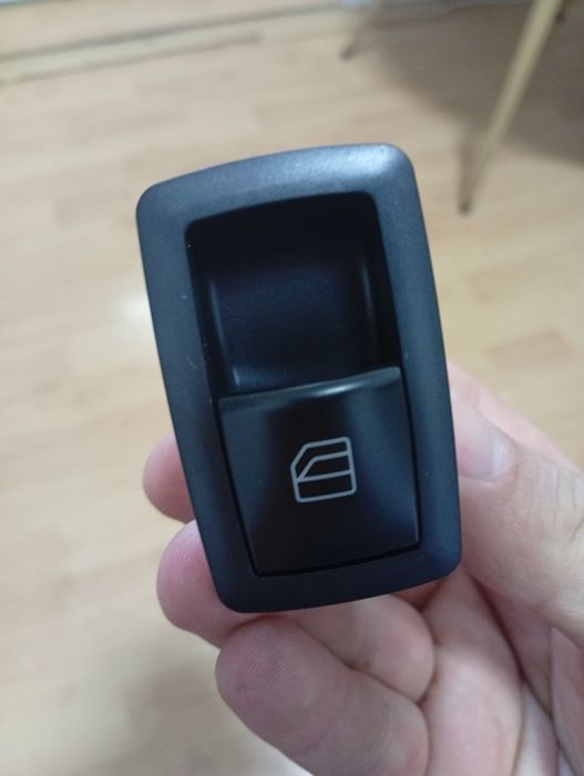 Buton geam Mercedes (A class,Bclass,ML)W169, W245, X164, W164, V251 RH