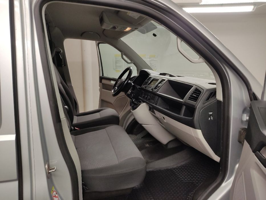 VOLKSWAGEN Transporter 2017 — imagine 4
