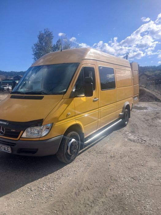Vând Mercedes sprinter