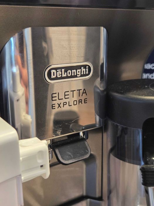 Кофемашина DeLonghi Eletta Explore
