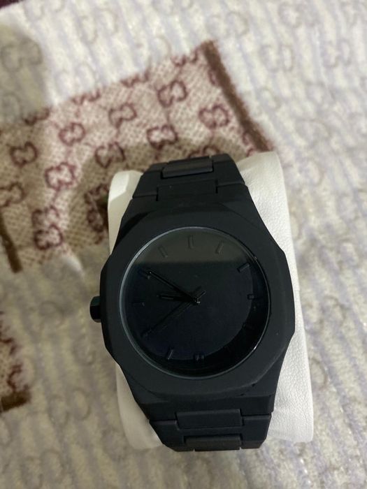 Продам красывый часы