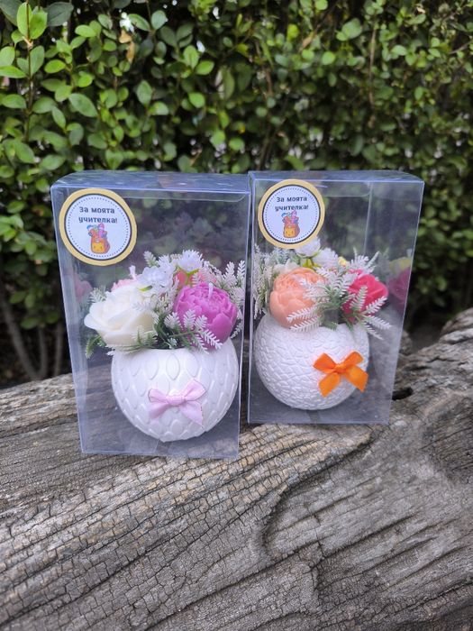 Керамична кашпа със ароматен букет