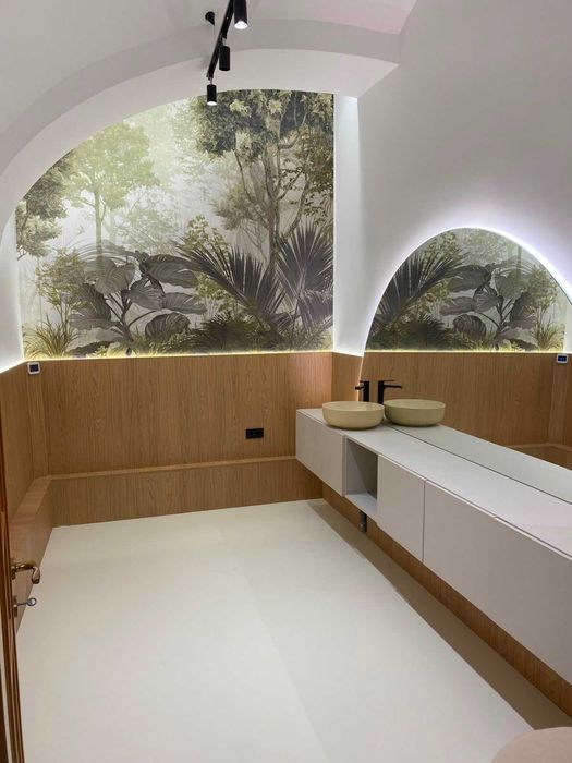 Spațiu de inchiriat - Spațiu nou renovat - Destinație Salon - zona Memorandumului