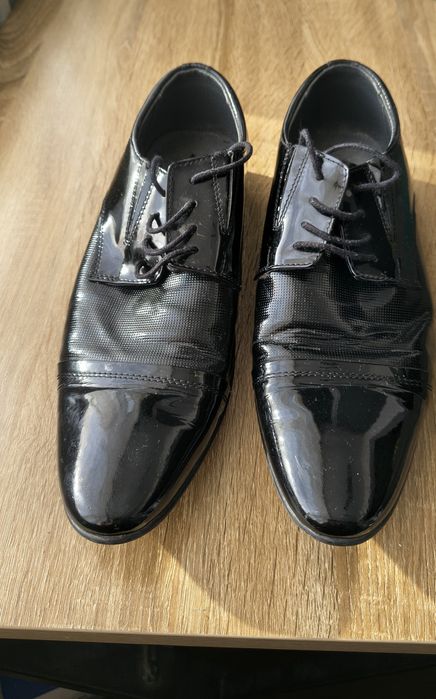 Pantofi eleganți barbatesti